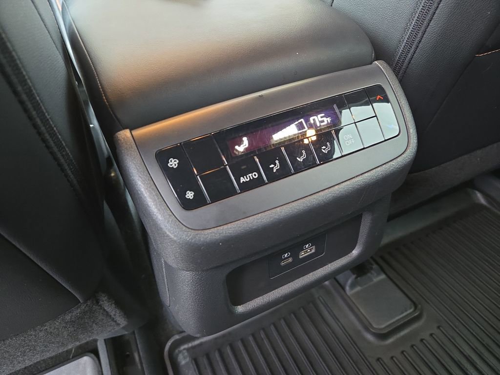 Used 2023 Nissan Pathfinder Rock Creek image 31