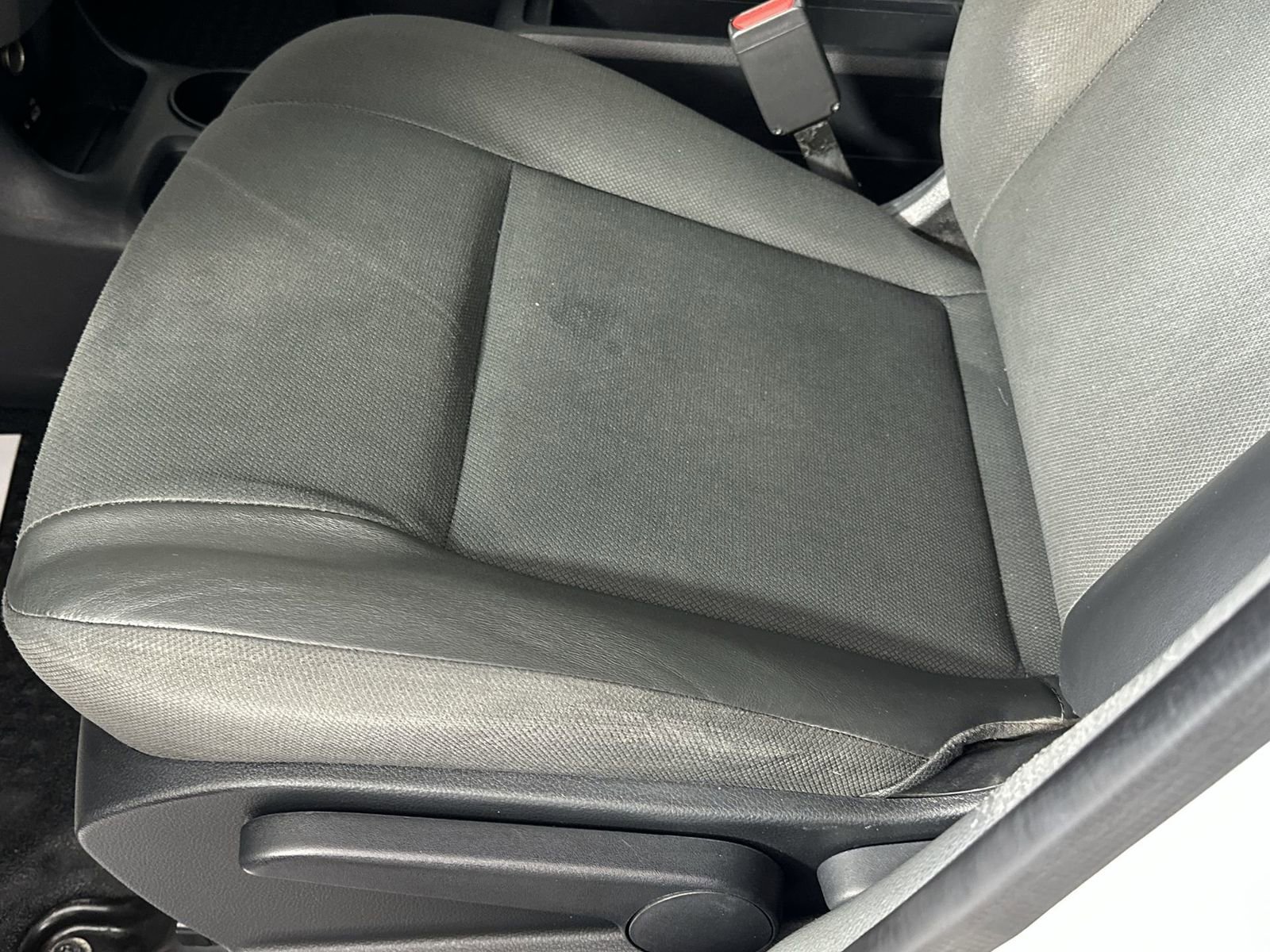 Used 2020 Nissan NV200 SV image 16