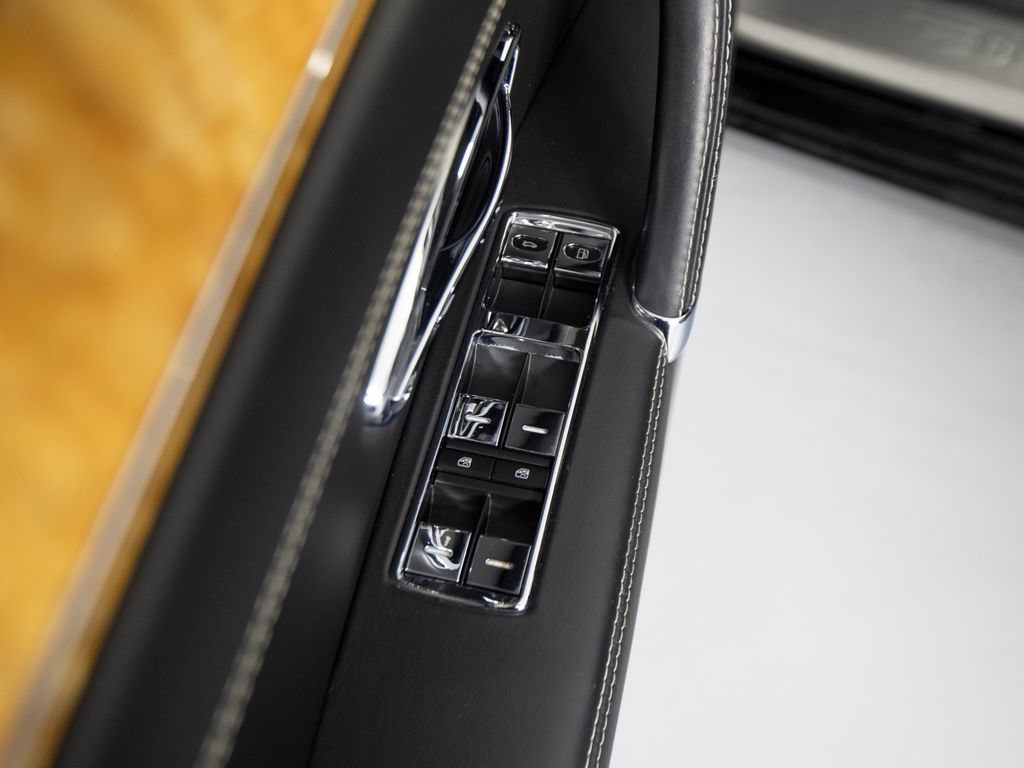 Used 2015 Bentley Flying Spur V8 AWD/4WD image 13