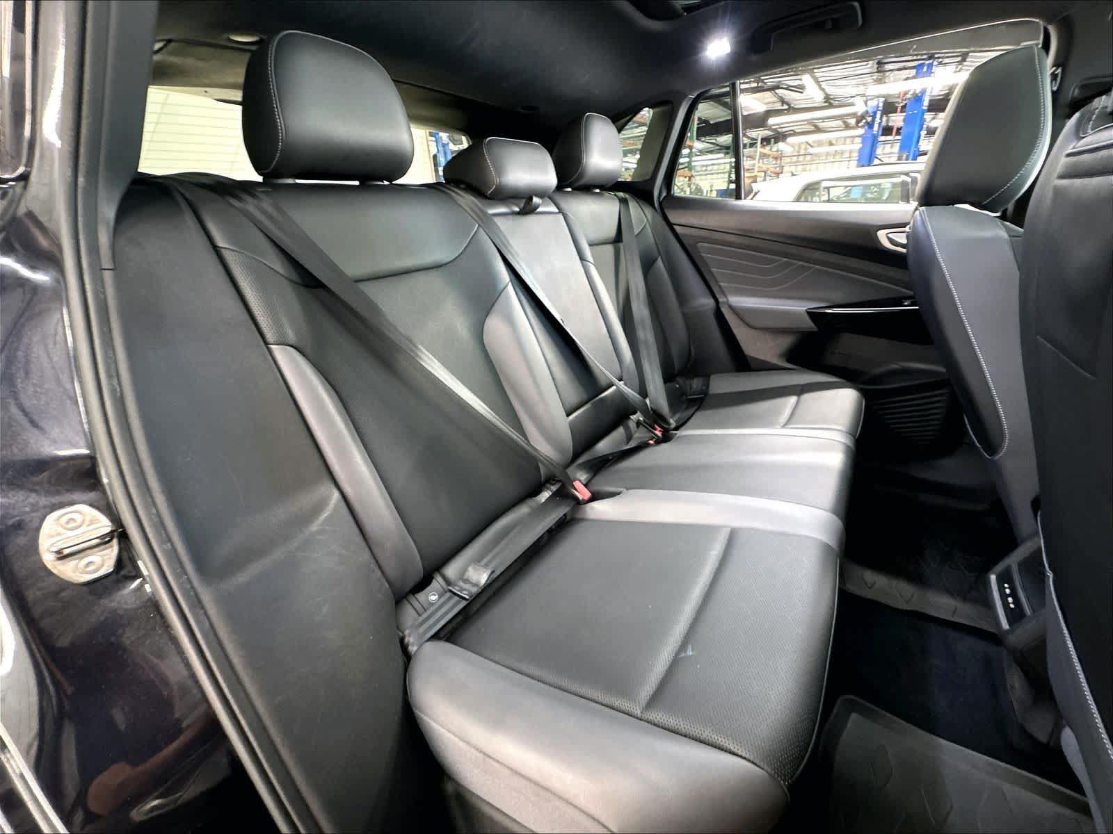 Used 2023 Volkswagen ID.4 S RWD image 28