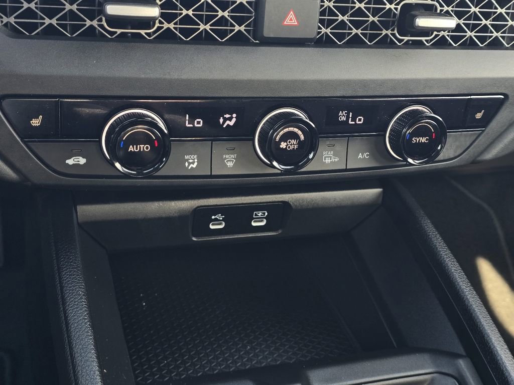 Certified 2025 Honda Accord SE image 19