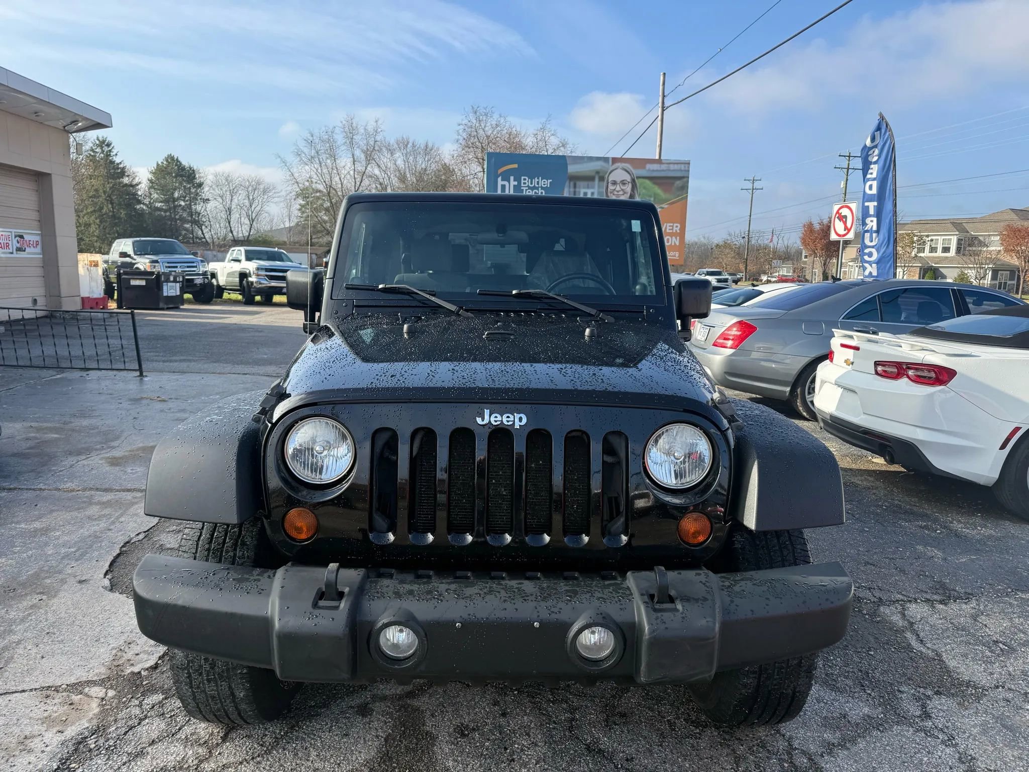 Used 2009 Jeep Wrangler X image 9