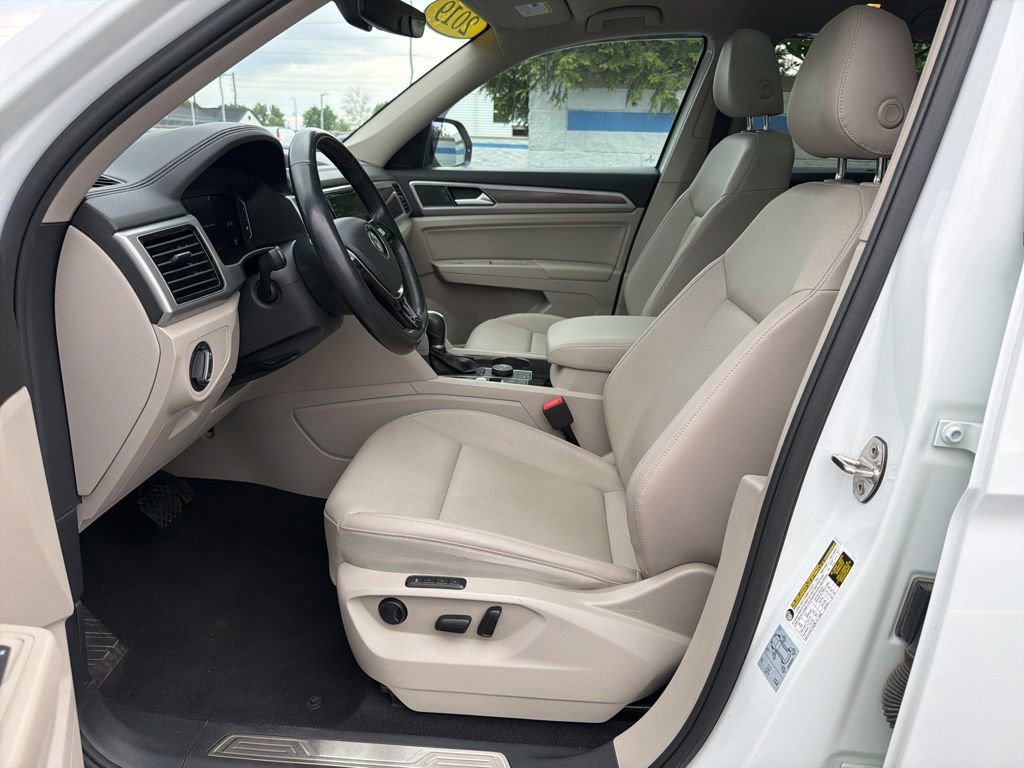 Used 2019 Volkswagen Atlas SEL AWD/4WD image 17