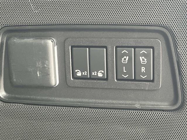 Used 2023 Cadillac Escalade ESV Sport Platinum image 26