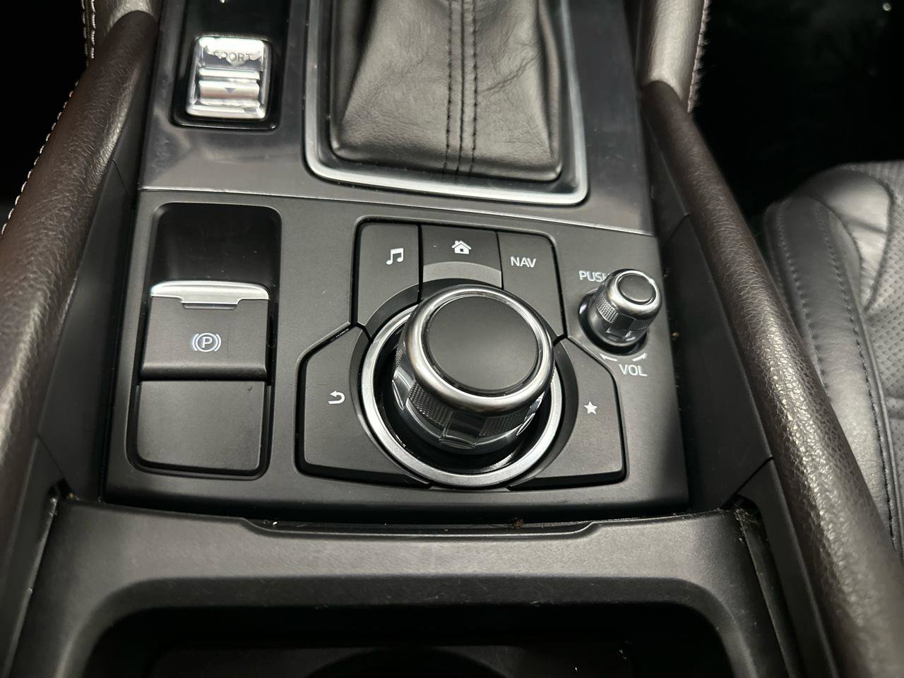 Used 2017 MAZDA MAZDA6 Grand Touring image 27