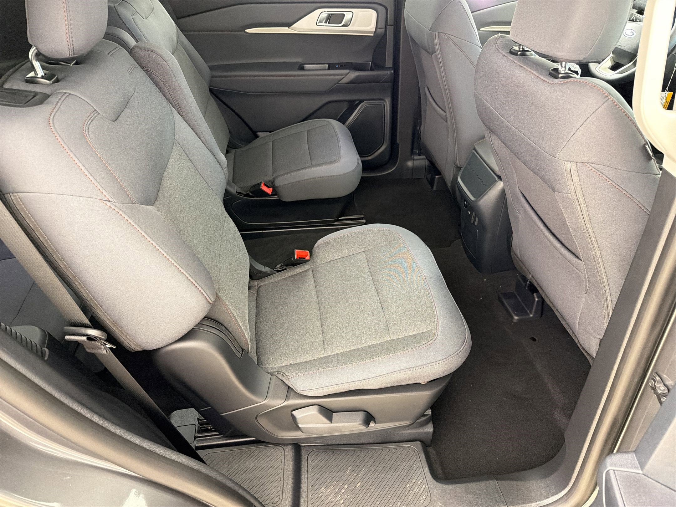 New 2026 Ford Explorer Active image 28