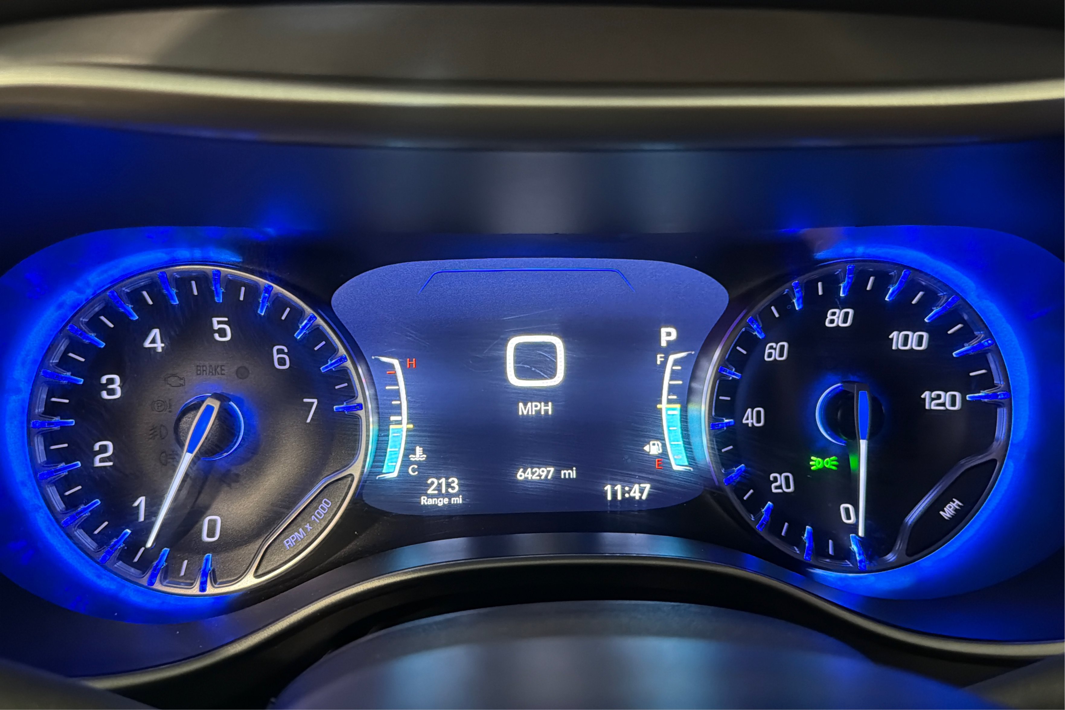 Used 2023 Chrysler Pacifica Touring-L FWD image 27
