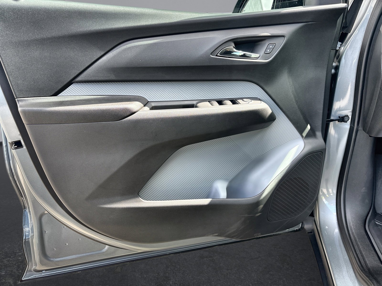 New 2027 Chevrolet Bolt RS FWD image 22