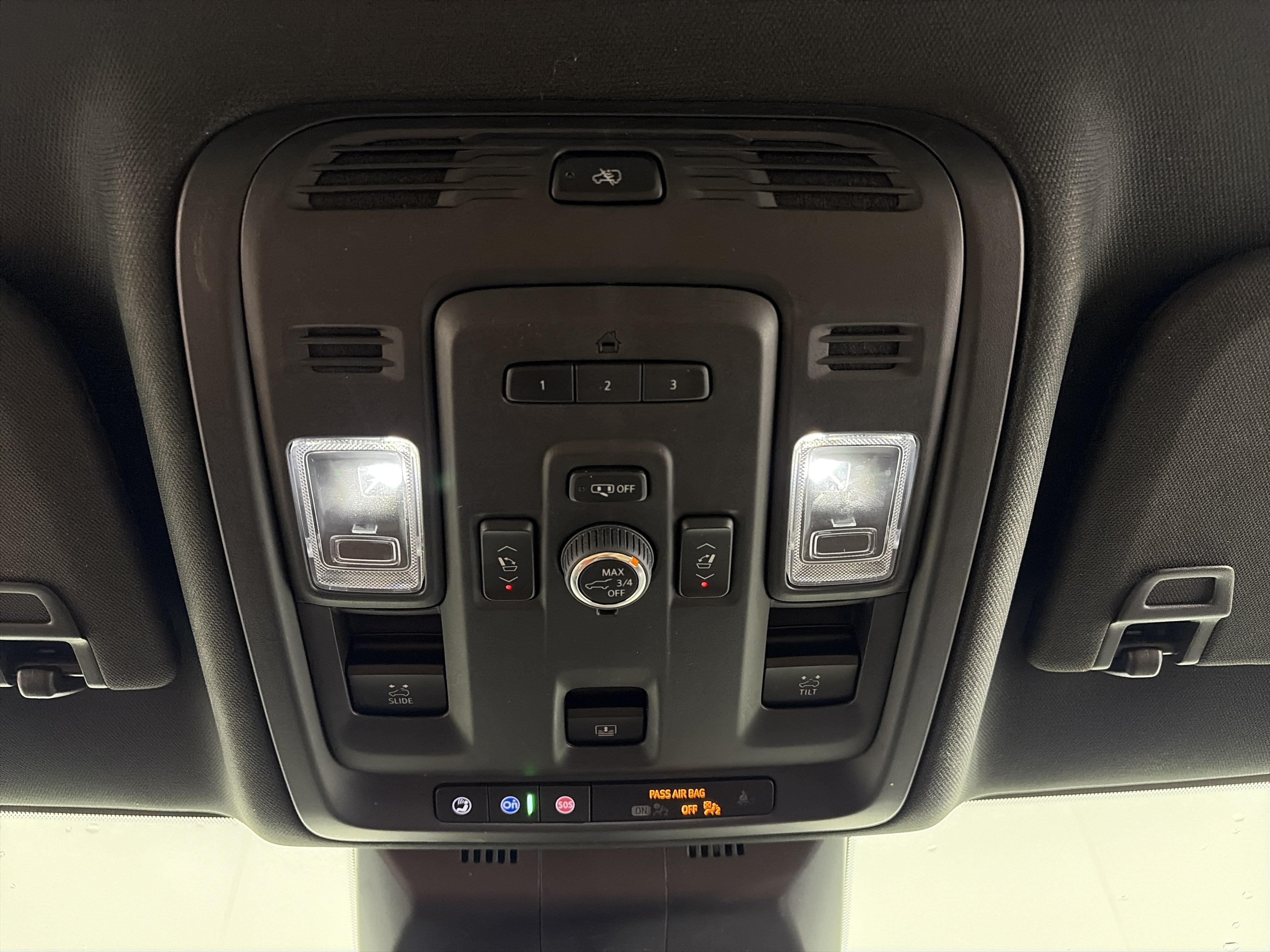 Certified 2023 Cadillac Escalade Premium Luxury w/ Performance Package AWD/4WD image 36