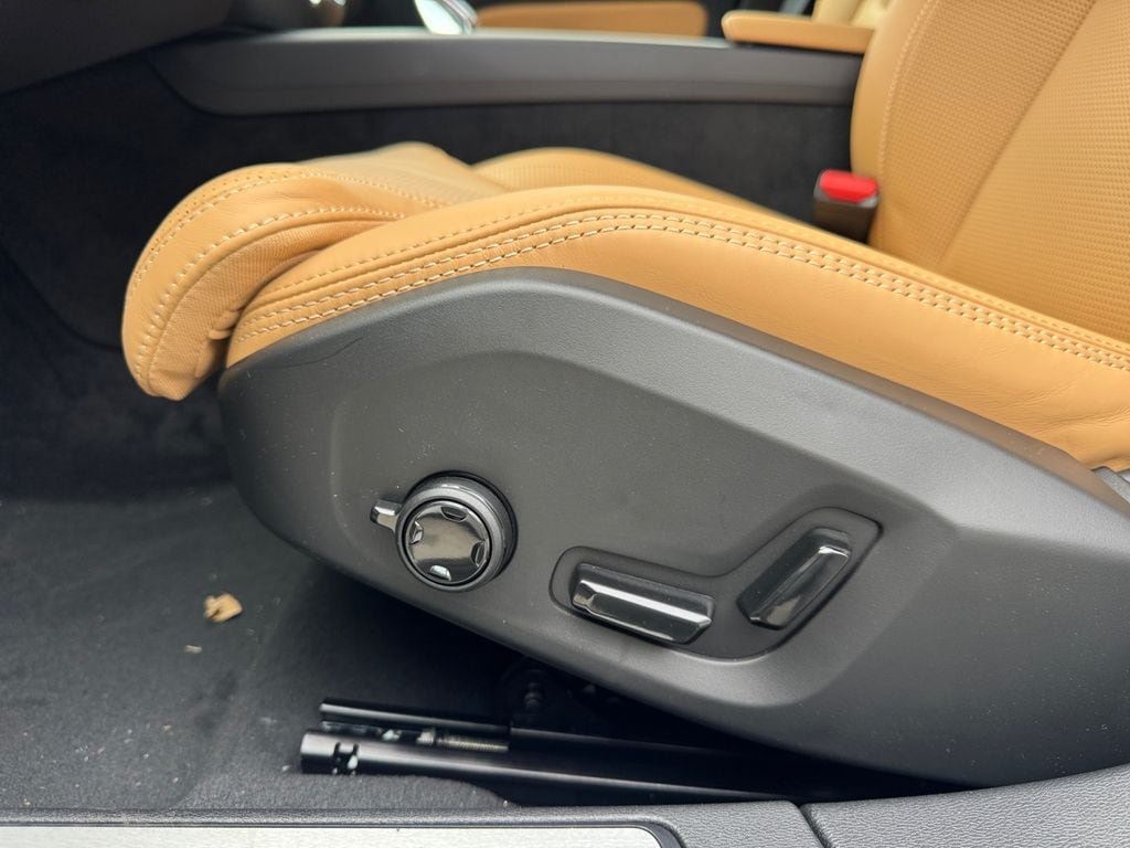 New 2026 Volvo V60 B5 Cross Country Ultra w/ Protection Package Premier AWD/4WD image 13
