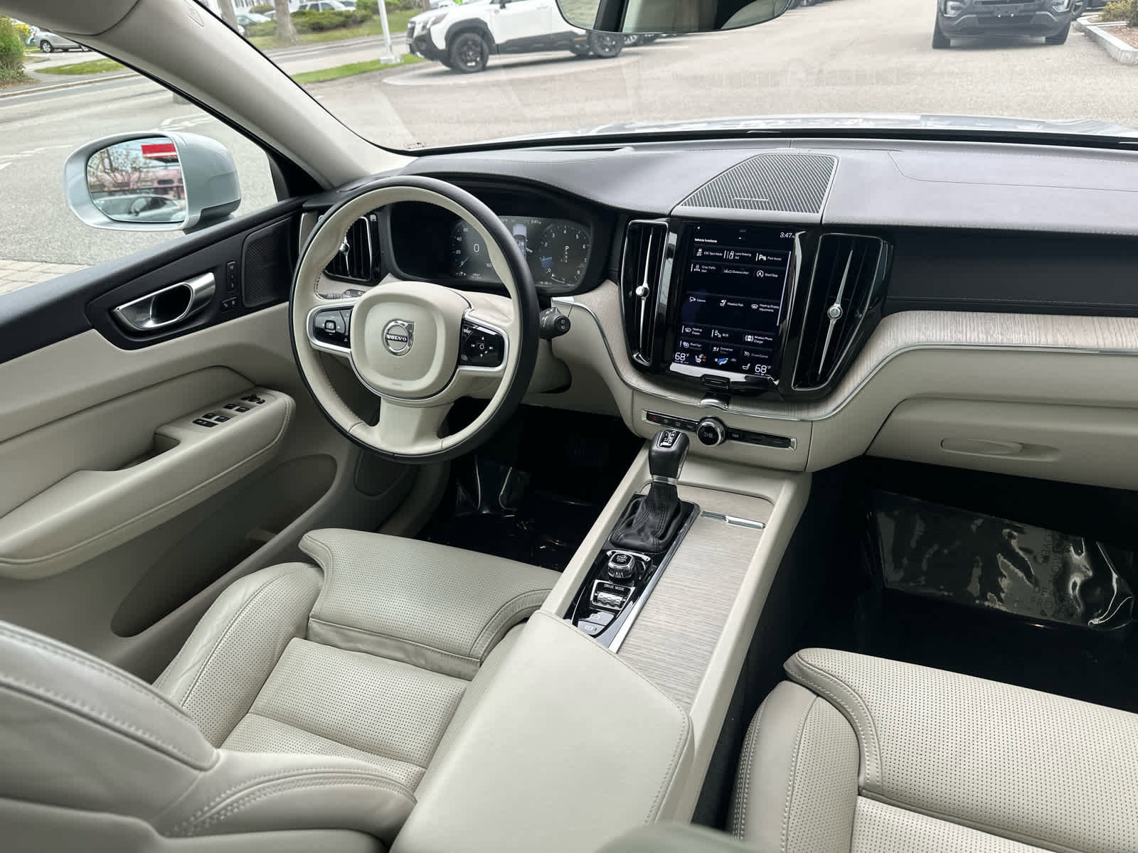 Used 2021 Volvo XC60 T6 Inscription AWD/4WD image 42