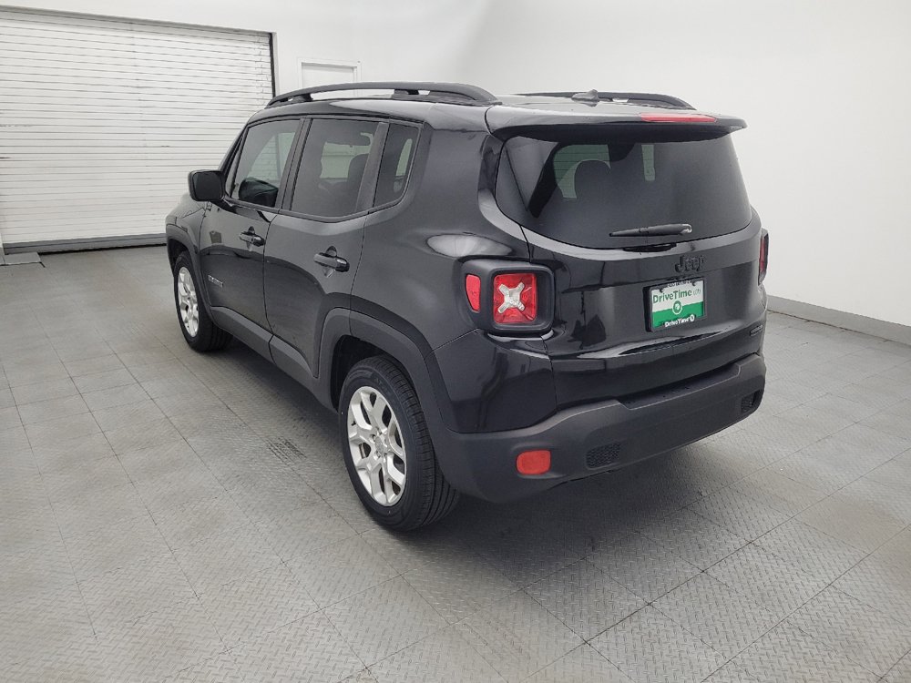 Used 2017 Jeep Renegade Latitude FWD image 5