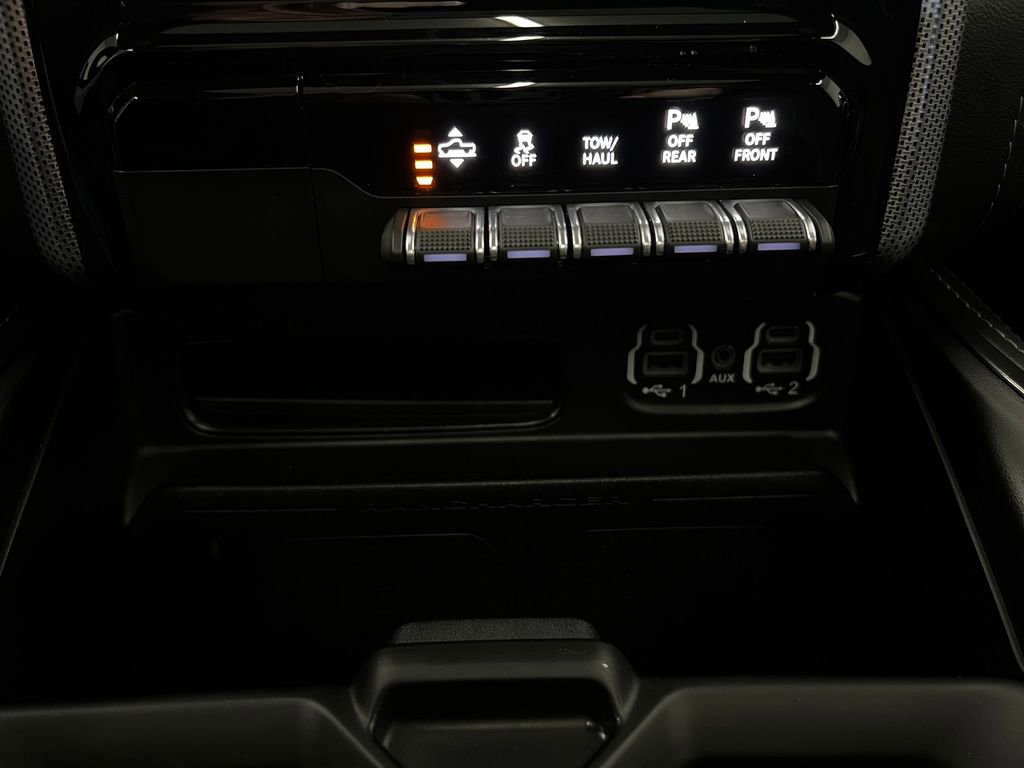 Used 2021 RAM 1500 Limited w/ Night Edition image 17