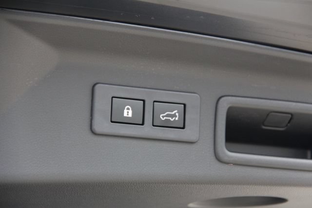 Used 2025 Subaru Forester Limited AWD/4WD image 35
