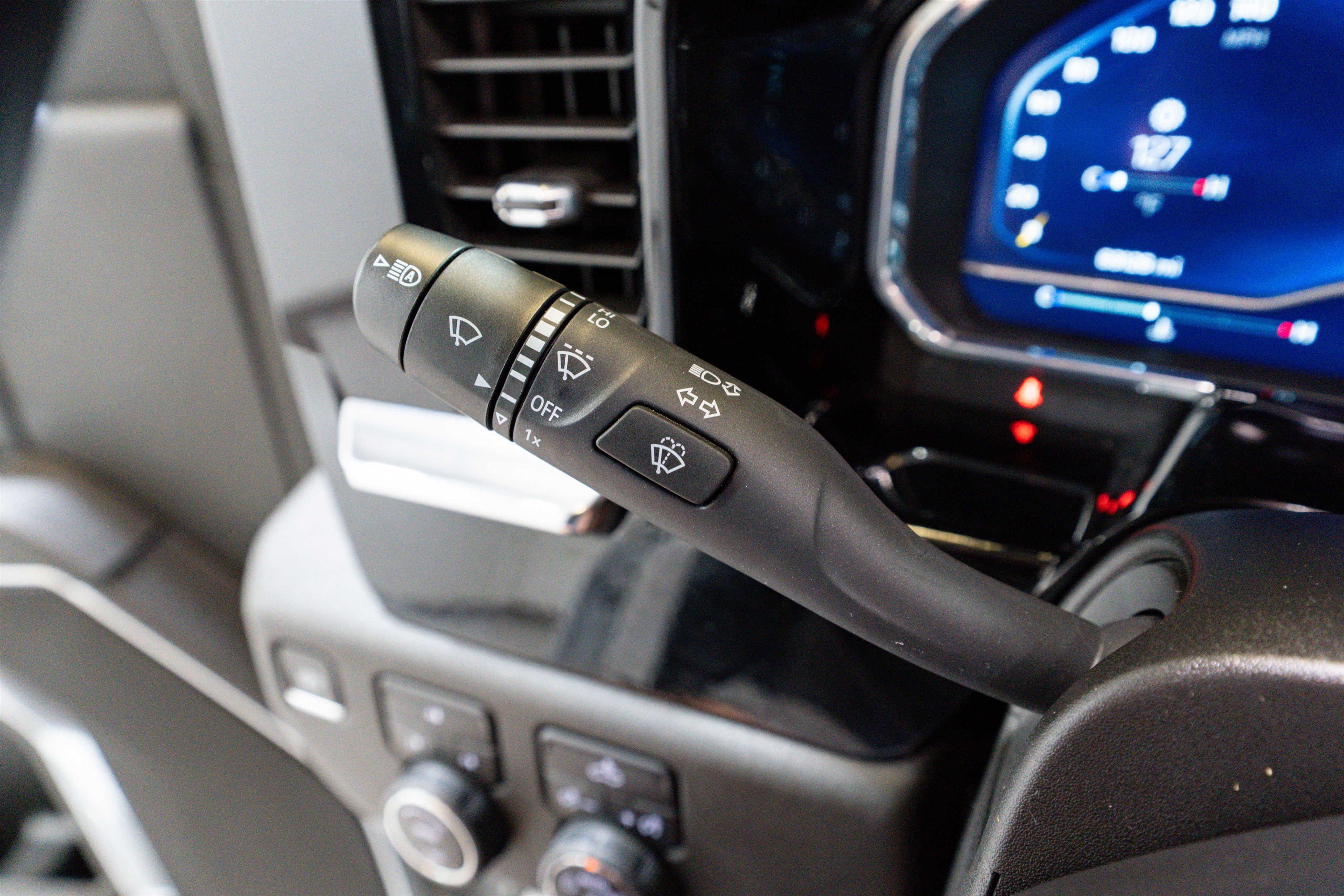 Used 2024 Chevrolet Silverado 3500 LT w/ Convenience Package image 30