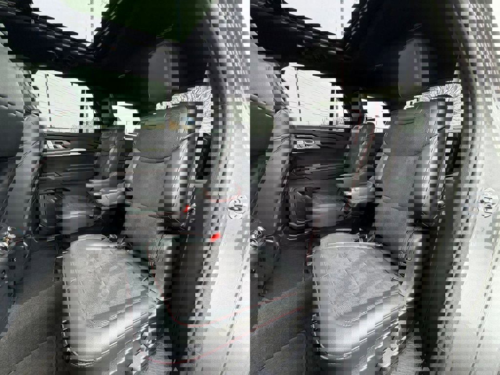 Certified 2025 Ford Explorer ST image 27