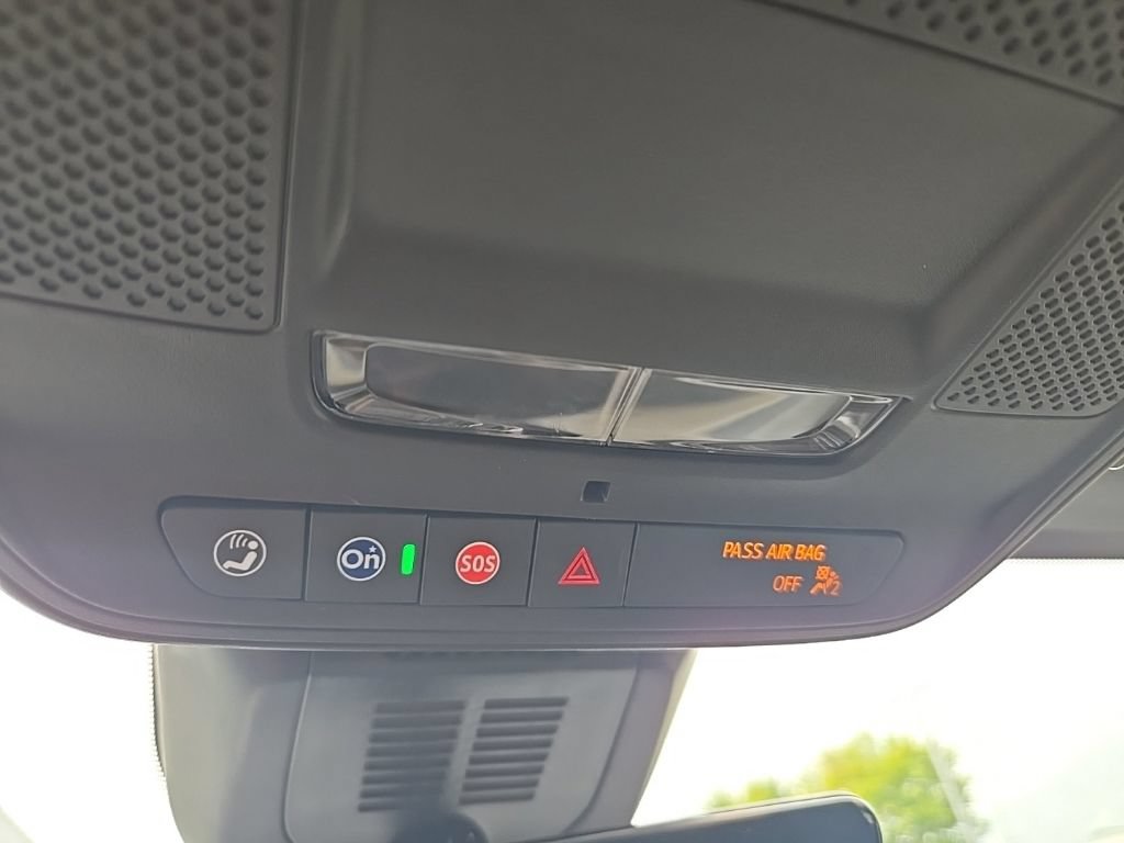 Used 2025 Chevrolet Equinox LT w/ Convenience Package II FWD image 51