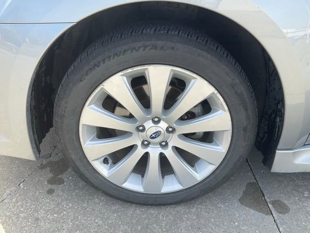 Used 2011 Subaru Legacy 2.5i Limited w/ Appearance Package 1E image 7