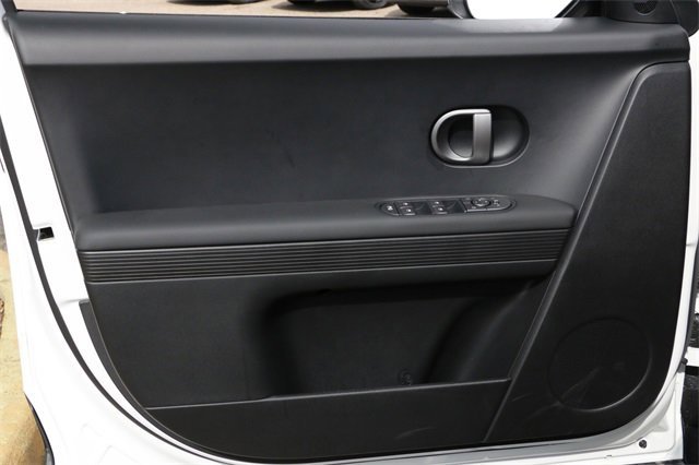 New 2026 Hyundai Ioniq 5 SEL image 17