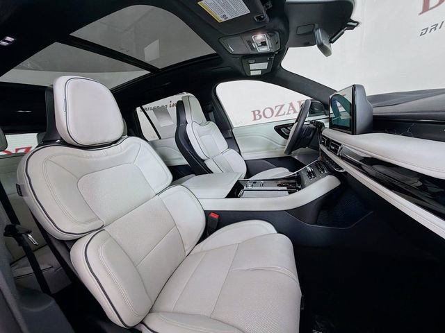 New 2026 Lincoln Aviator Black Label image 32