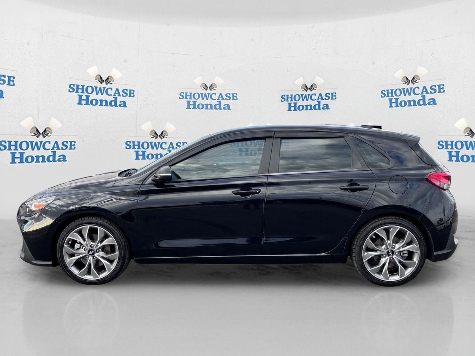 Used 2020 Hyundai Elantra GT N Line FWD image 4