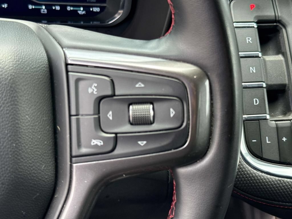 Used 2024 Chevrolet Suburban RST RWD image 24