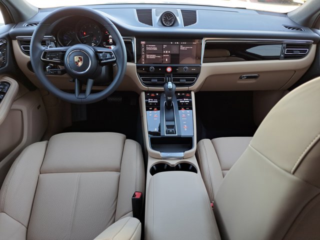 New 2026 Porsche Macan image 16