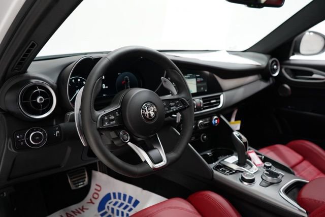 New 2026 Alfa Romeo Giulia AWD image 15