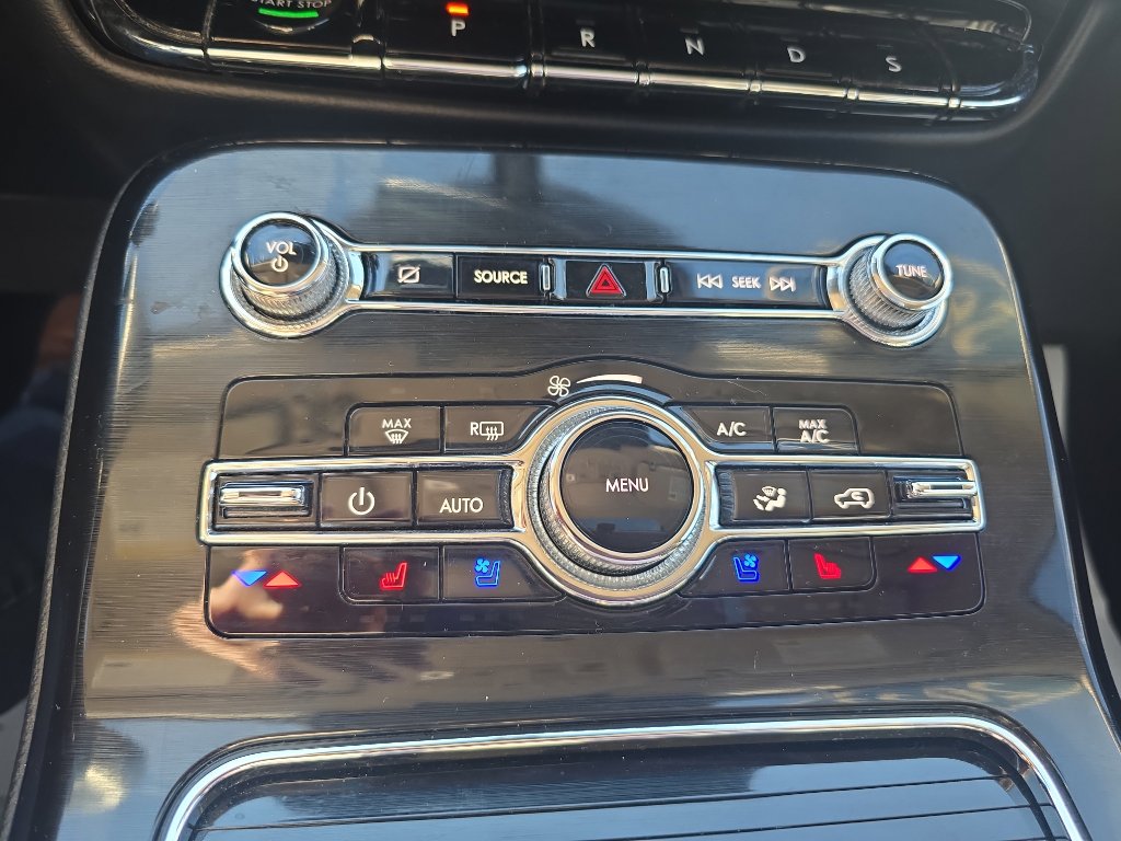 Used 2022 Lincoln Nautilus Reserve w/ Equipment Group 201A image 38