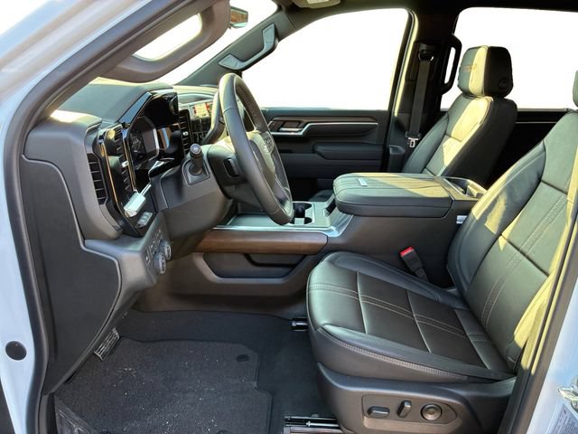 New 2026 Chevrolet Silverado 2500 High Country w/ High Country Premium Package AWD/4WD image 11