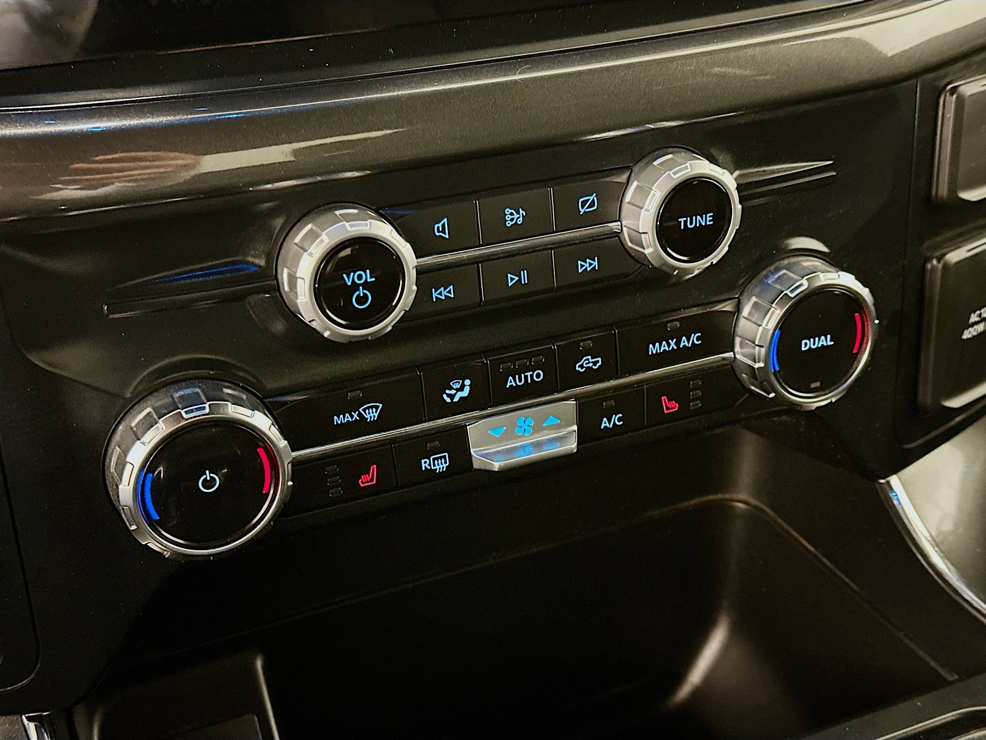 Used 2023 Ford F150 XLT w/ Equipment Group 302A High image 24