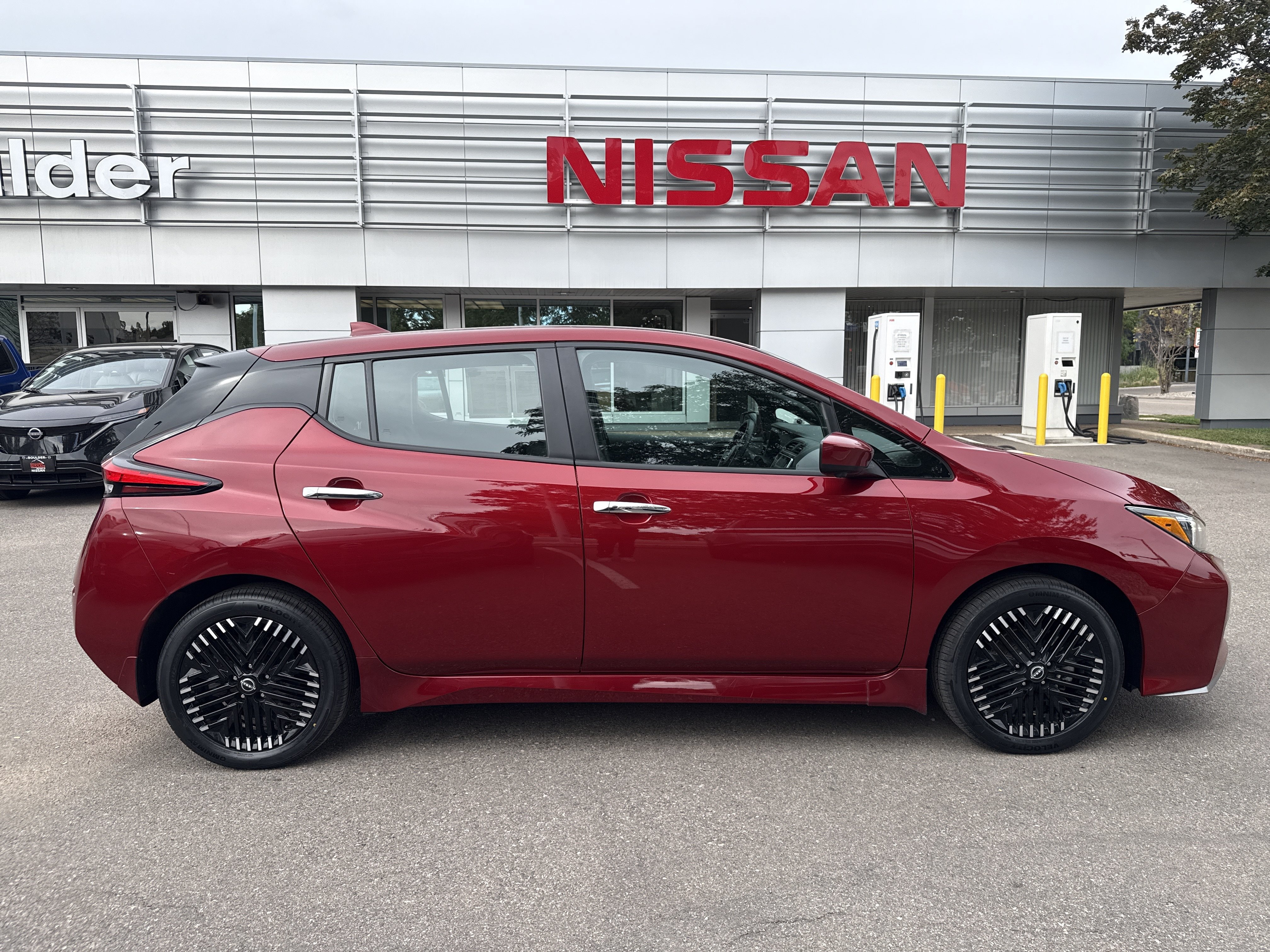 Certified 2025 Nissan Leaf SV Plus FWD image 10