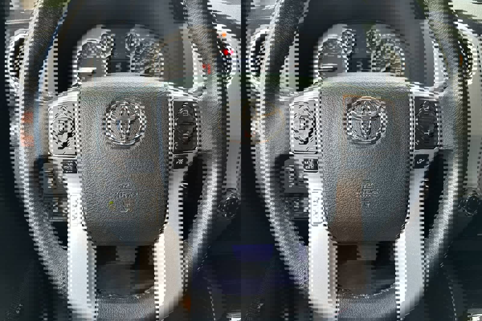 Used 2017 Toyota Tundra Limited image 28