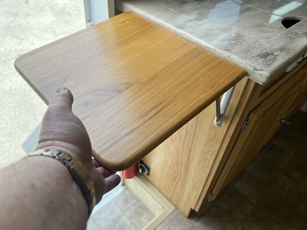 Used 2017 Ford E-450 and Econoline 450 Super Duty w/ Motorhome Prep Package image 29