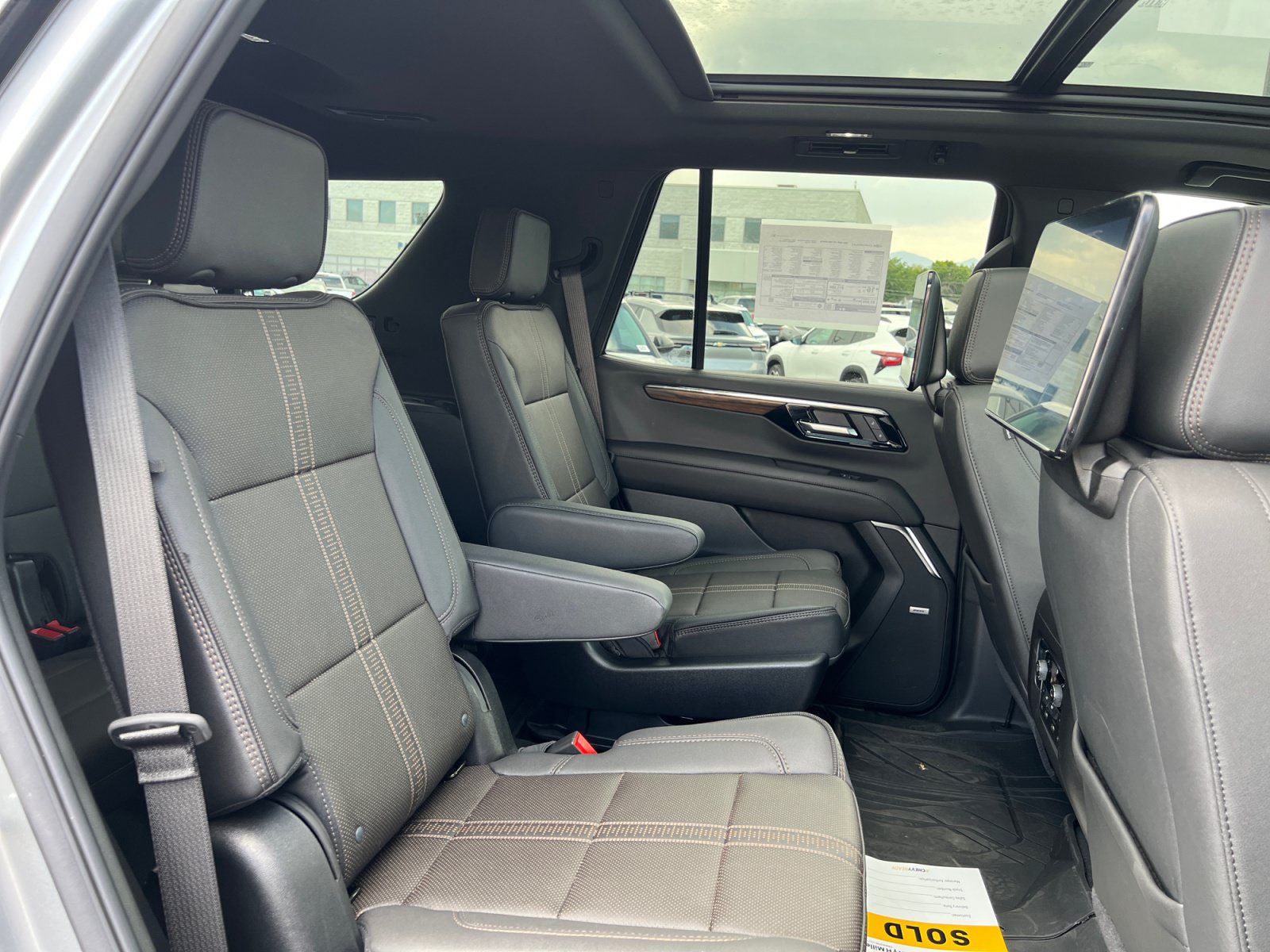 New 2026 Chevrolet Tahoe High Country AWD/4WD image 31