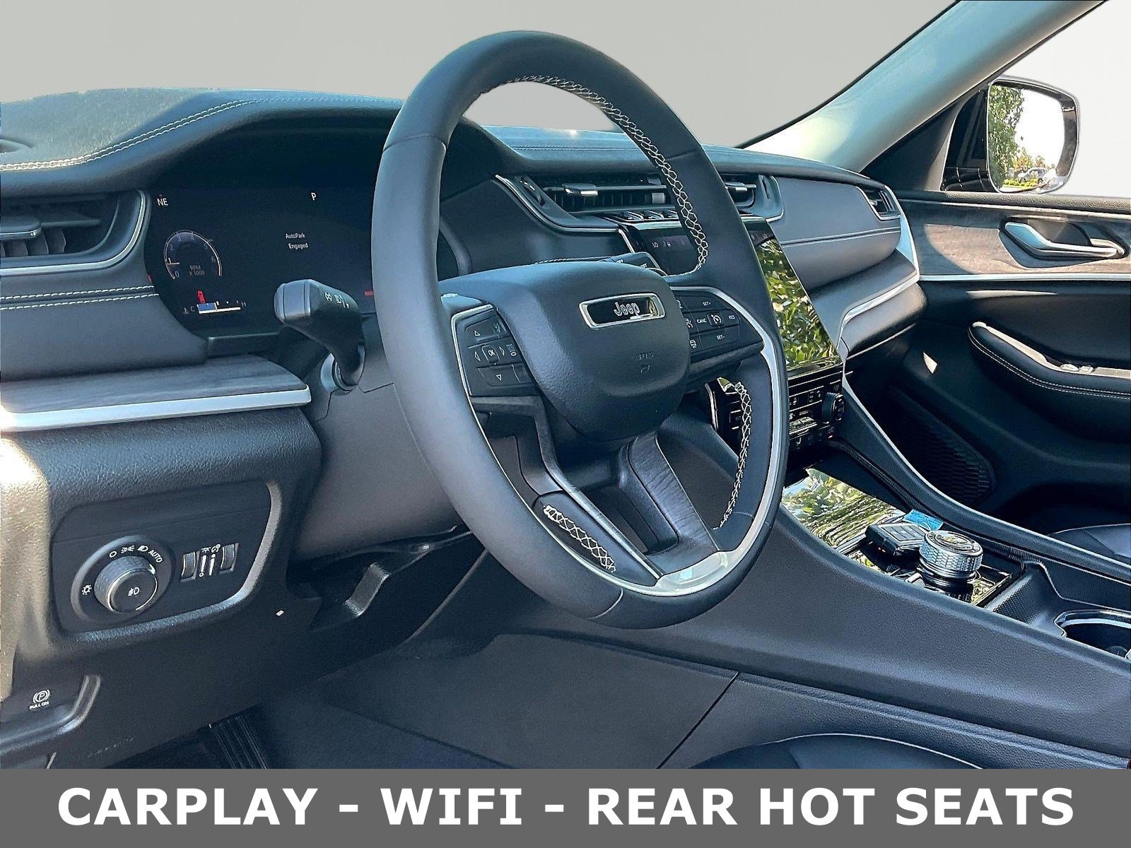 Used 2024 Jeep Grand Cherokee Limited AWD/4WD image 17