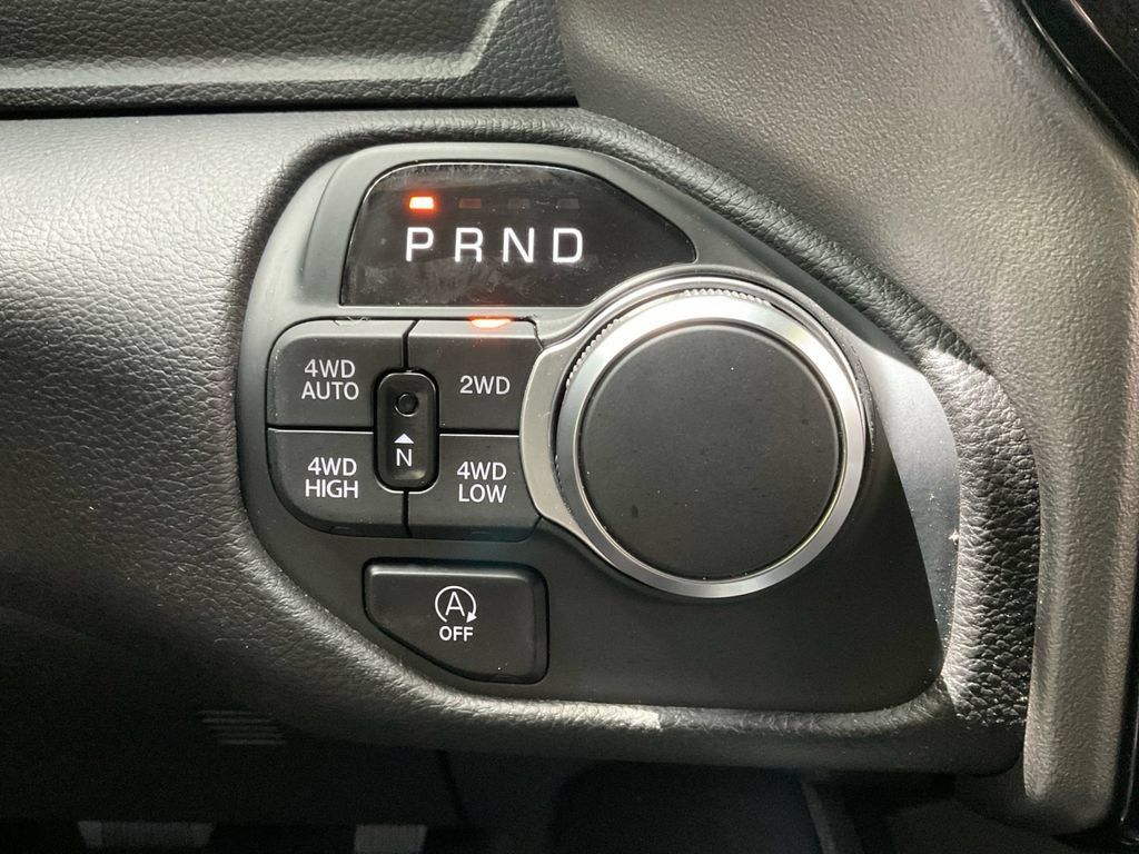 Used 2025 RAM 1500 Big Horn AWD/4WD image 35
