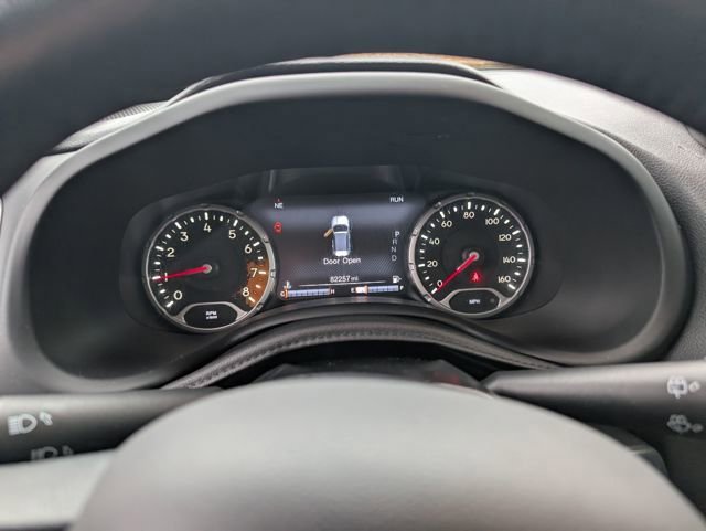 Used 2018 Jeep Renegade Limited w/ UConnect 8.4 Nav Group image 19