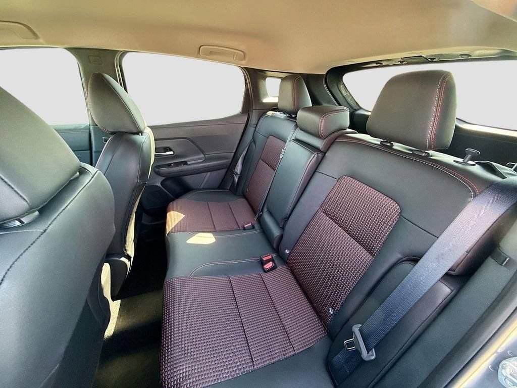New 2026 Nissan Kicks SR w/ Illumination Package FWD image 22