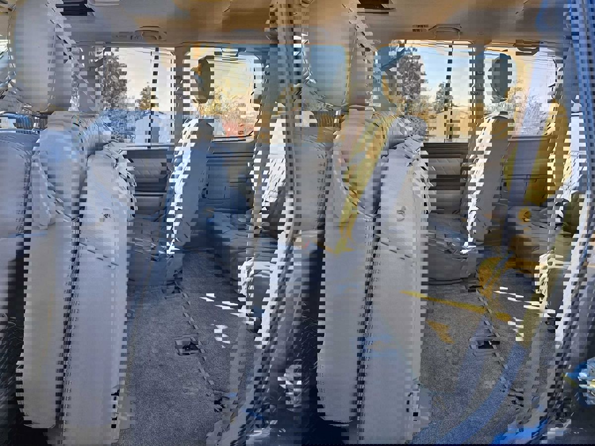 Used 2003 Toyota Land Cruiser image 30