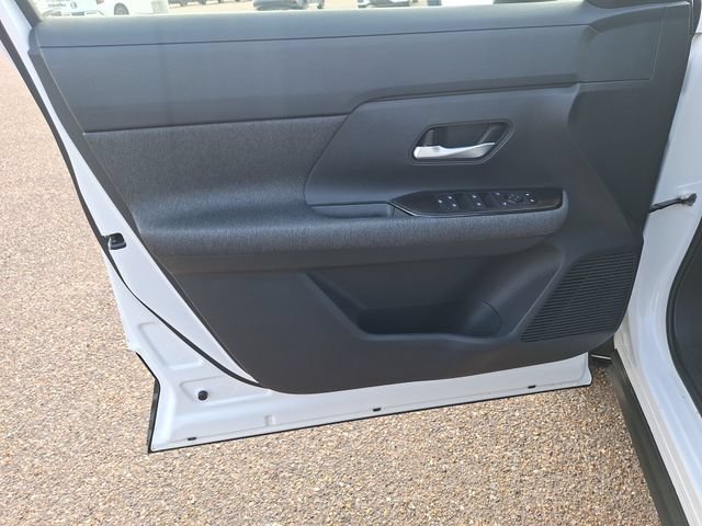 Certified 2026 Nissan Kicks SV w/ SV Premium Package FWD image 11