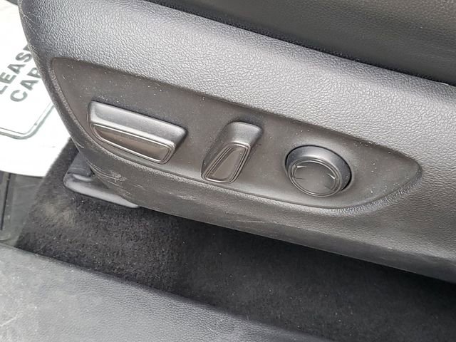 Used 2022 Toyota Highlander XLE image 7