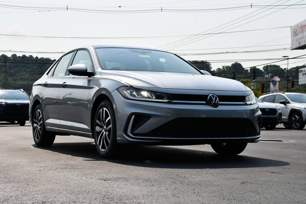 New 2026 Volkswagen Jetta SE FWD image 1