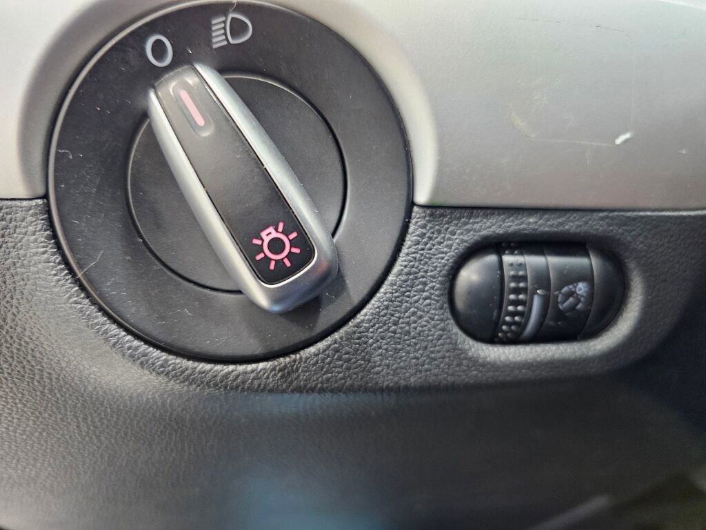 Used 2011 Volkswagen Jetta TDI image 27