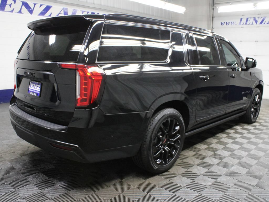 Used 2023 GMC Yukon XL Denali w/ Denali Reserve Package AWD/4WD image 6