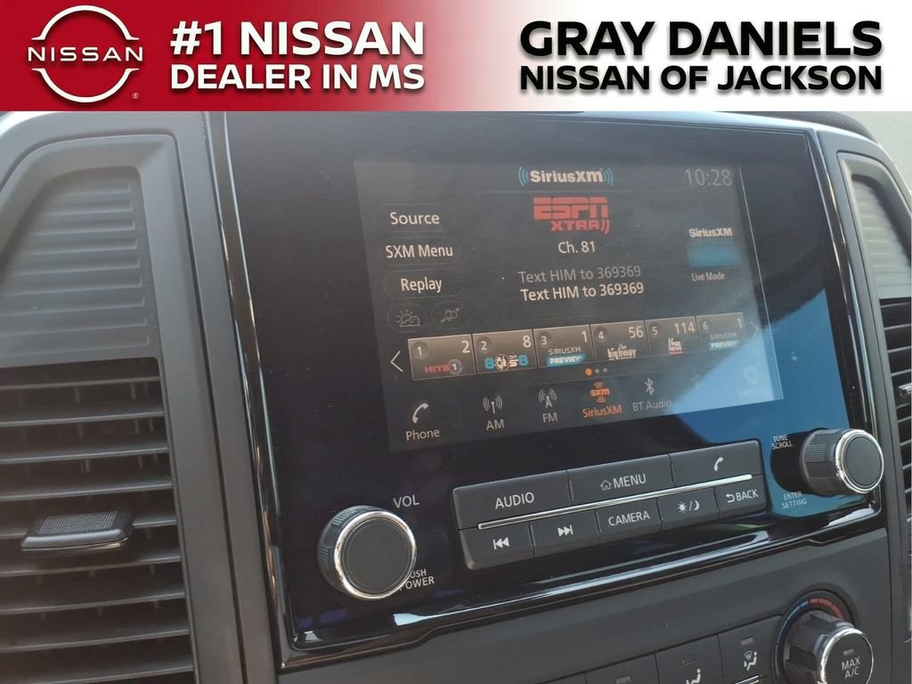 Used 2024 Nissan Titan SV AWD/4WD image 16