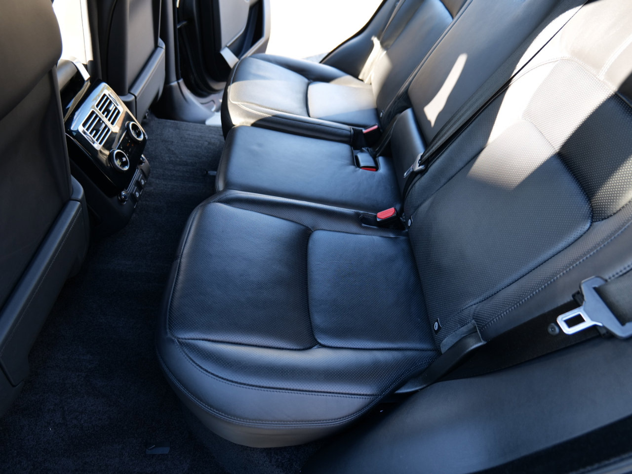 Used 2022 Land Rover Range Rover P525 Westminster Edition image 45