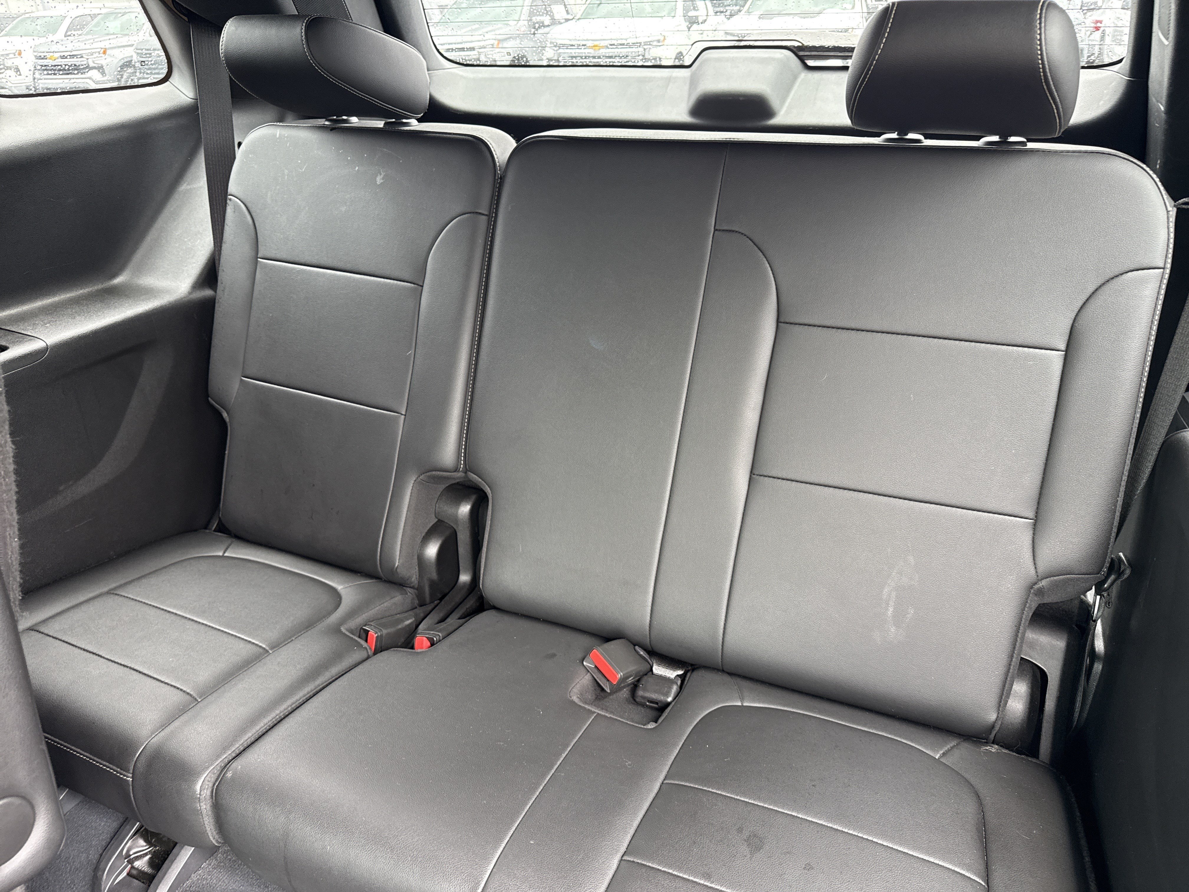 Used 2022 Chevrolet Traverse LT FWD image 30
