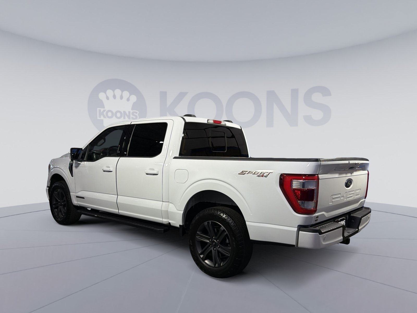 Used 2023 Ford F150 Lariat w/ Equipment Group 502A High AWD/4WD image 4