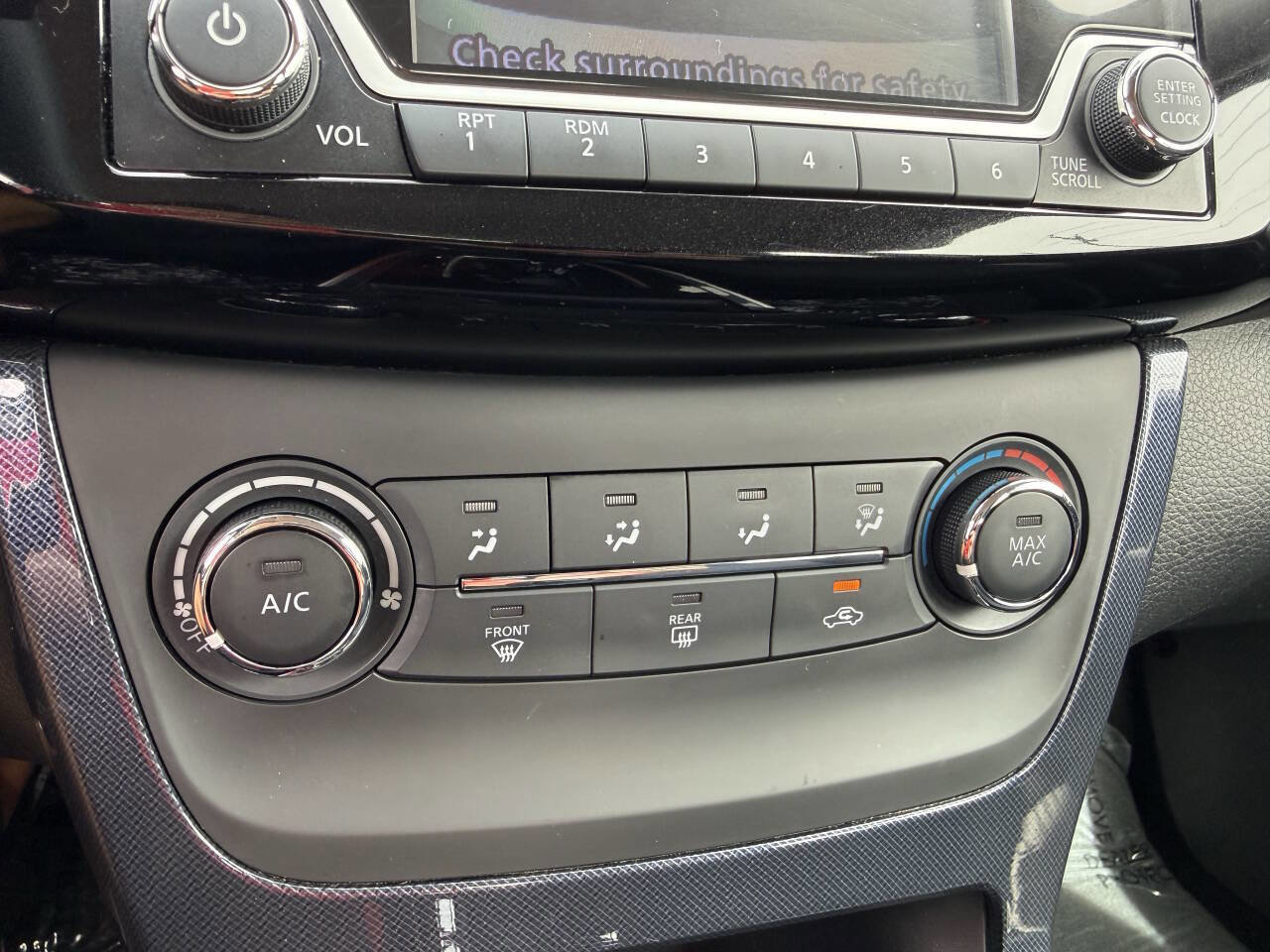 Used 2017 Nissan Sentra SR image 12